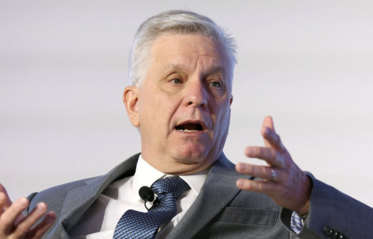 Oil Shock Pauses Fed Rate Cuts As US Eyes Kharg Island