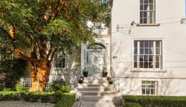 Regency-style home perfect for hosting family and friends in Monkstown – The Irish Times