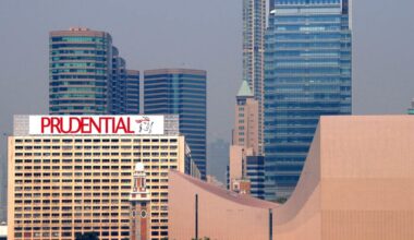 Prudential - Hong-Kong recovery drives growth