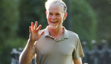 Reed Hastings Says Netflix's Biggest Risk Is if YouTube AI Content Becomes 'Cool and Sexy'