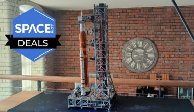 Save up to £33 on Lego's Ideas and Technic Artemis rockets!