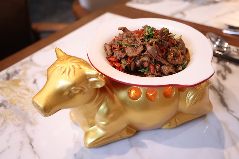 China Hunan: Hunan-style stir-fried John Stone ribeye steak