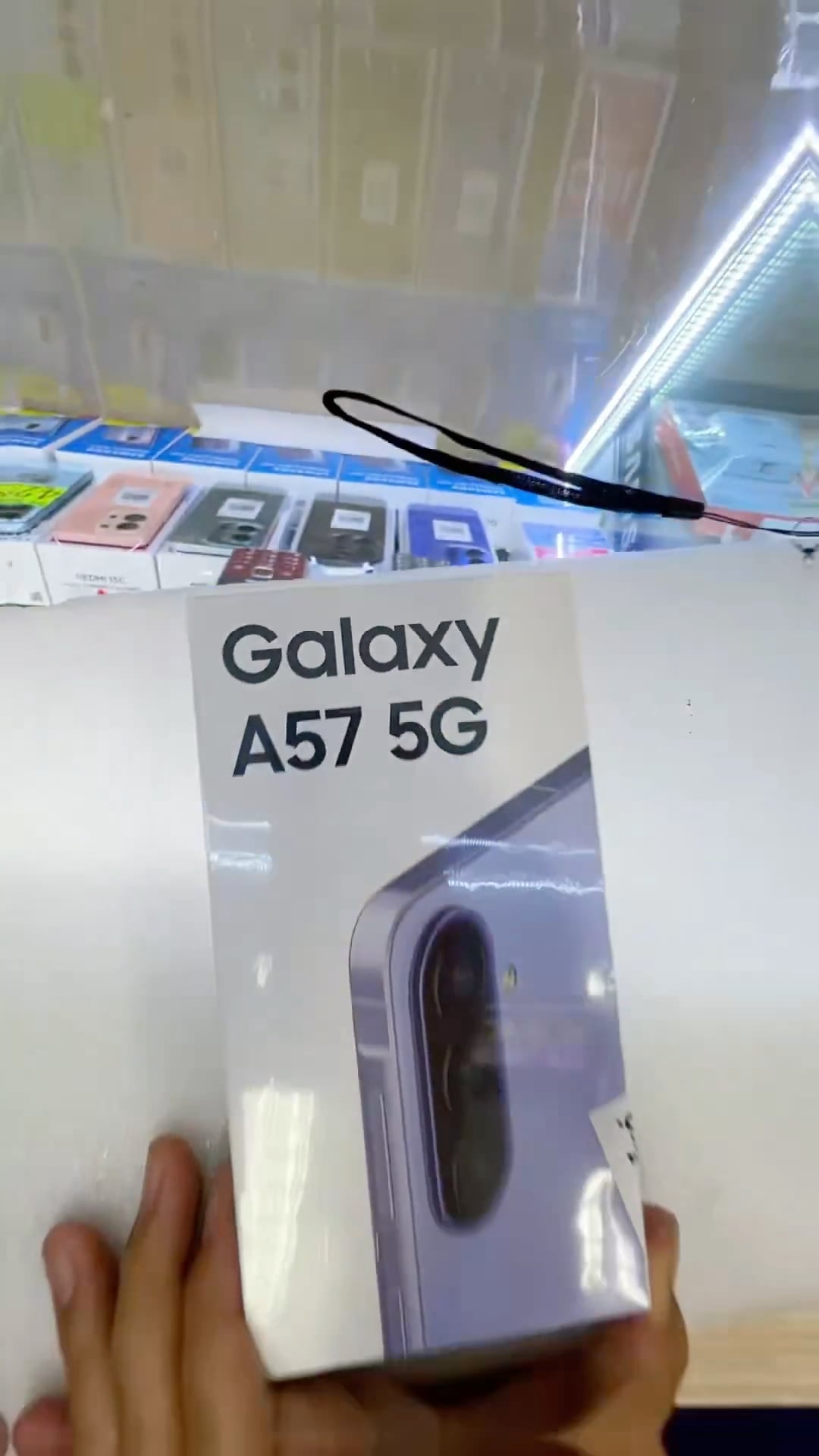 samsung galaxy a57 unboxing video (01)