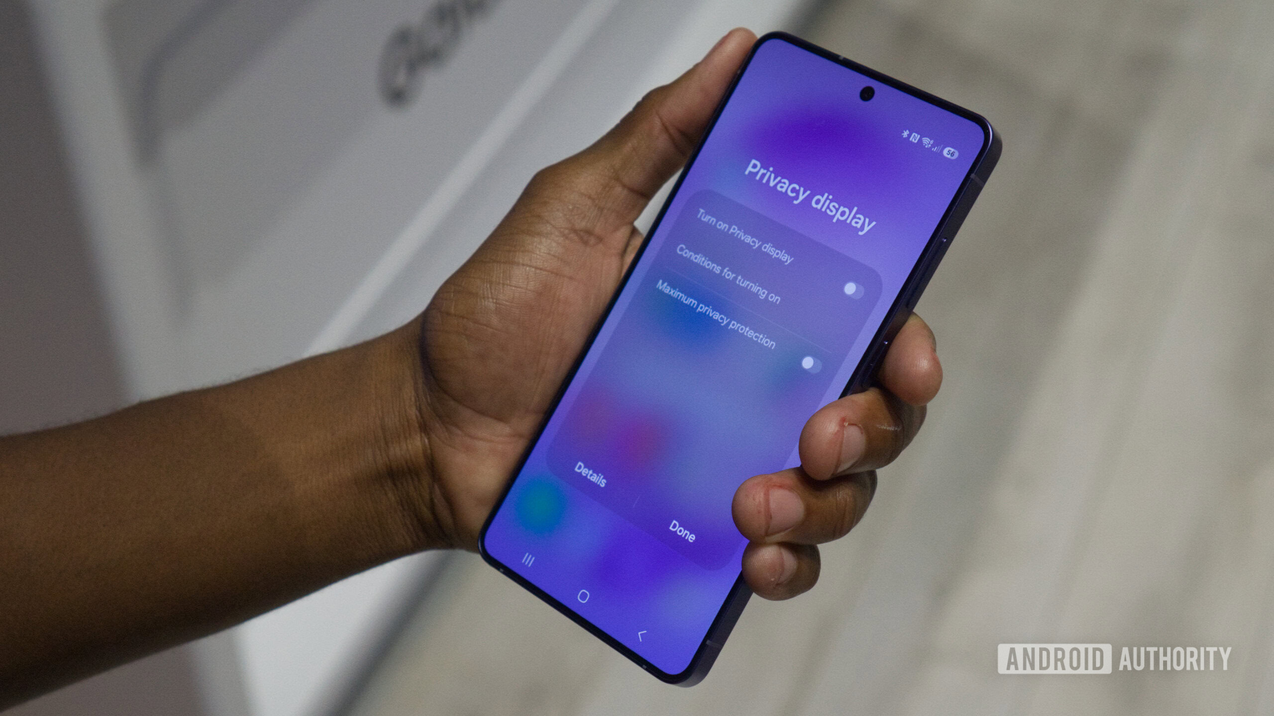Samsung Galaxy S26 Ultra in hand showing Privacy Display quick settings