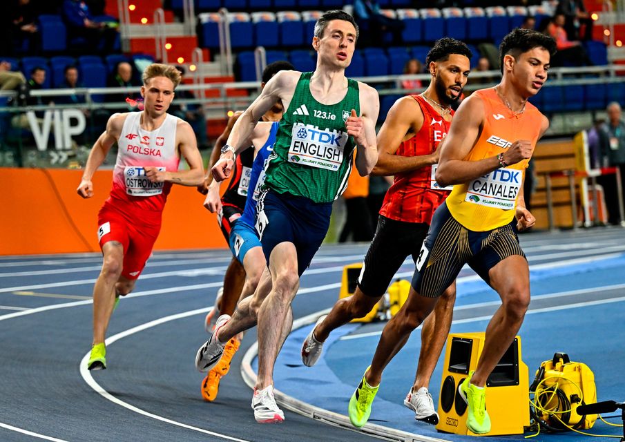 Mark English of Ireland, centre, competing in the men's 800m heats during day one of the World Athletics Indoor Championships at Kujawsko-Pomorska Arena in Torun, Poland. Photo by Sam Barnes/Sportsfile