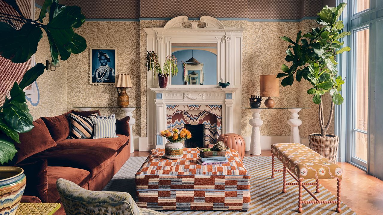 Two classic Kensington flats combine to make one colour-filled and playful pied-à-terre