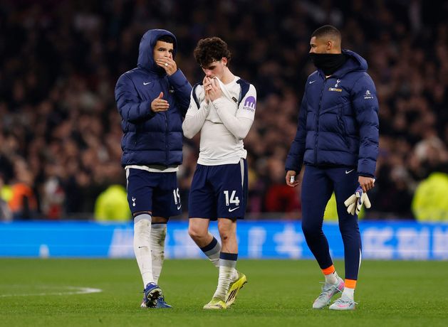 Tottenham players hold crisis talks as relegation fears heighten