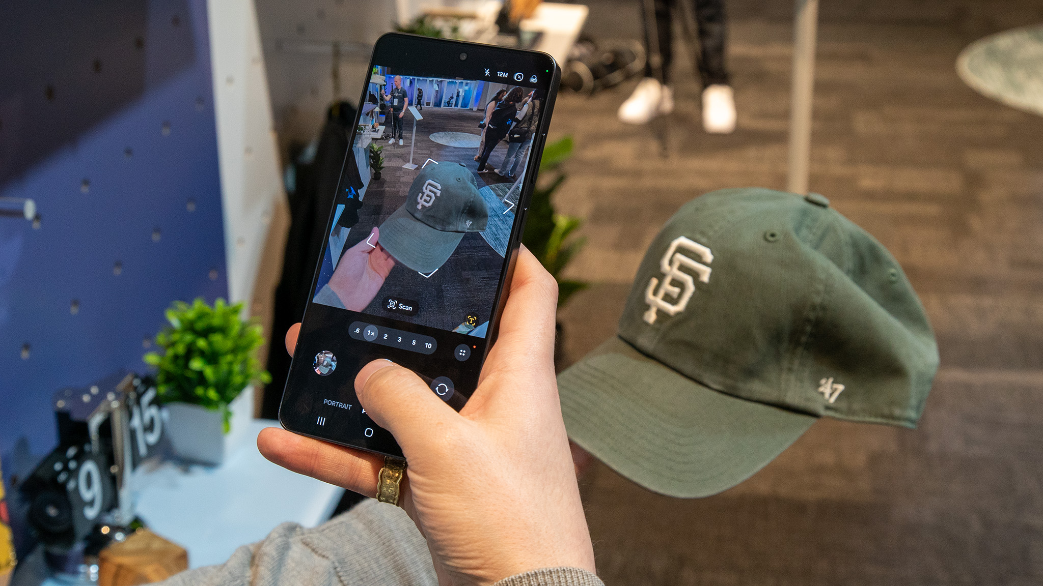 The new editing tools built into the Samsung Galaxy S26 Ultra's Photo Assist mode