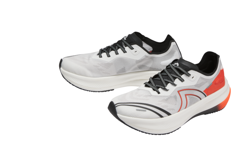 Lidll will sell the Crivit Carbon Plate shoes for €49.99 from next Monday.
