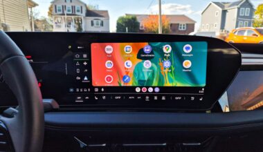 Android Auto is broken for Samsung Galaxy S26 and Pixel owners after latest update