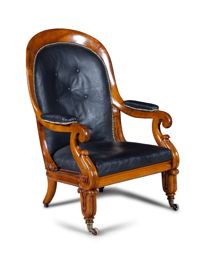 William IV mahogany and button-back navy leather upholstered chair