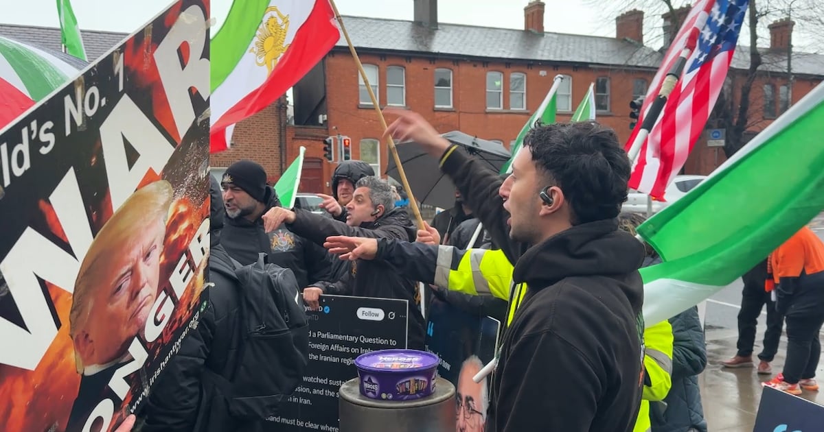 Anti-war demonstration at US embassy in Dublin is met by Iranian counter-protesters – The Irish Times