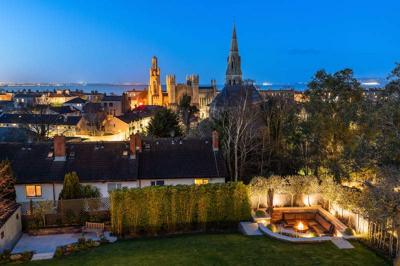 Sunken patio in the rear garden
