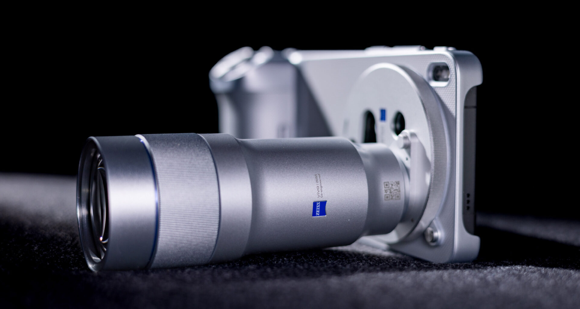 Vivo X300 Ultra’s 200MP Samsung HP0 periscope telephoto camera officially confirmed