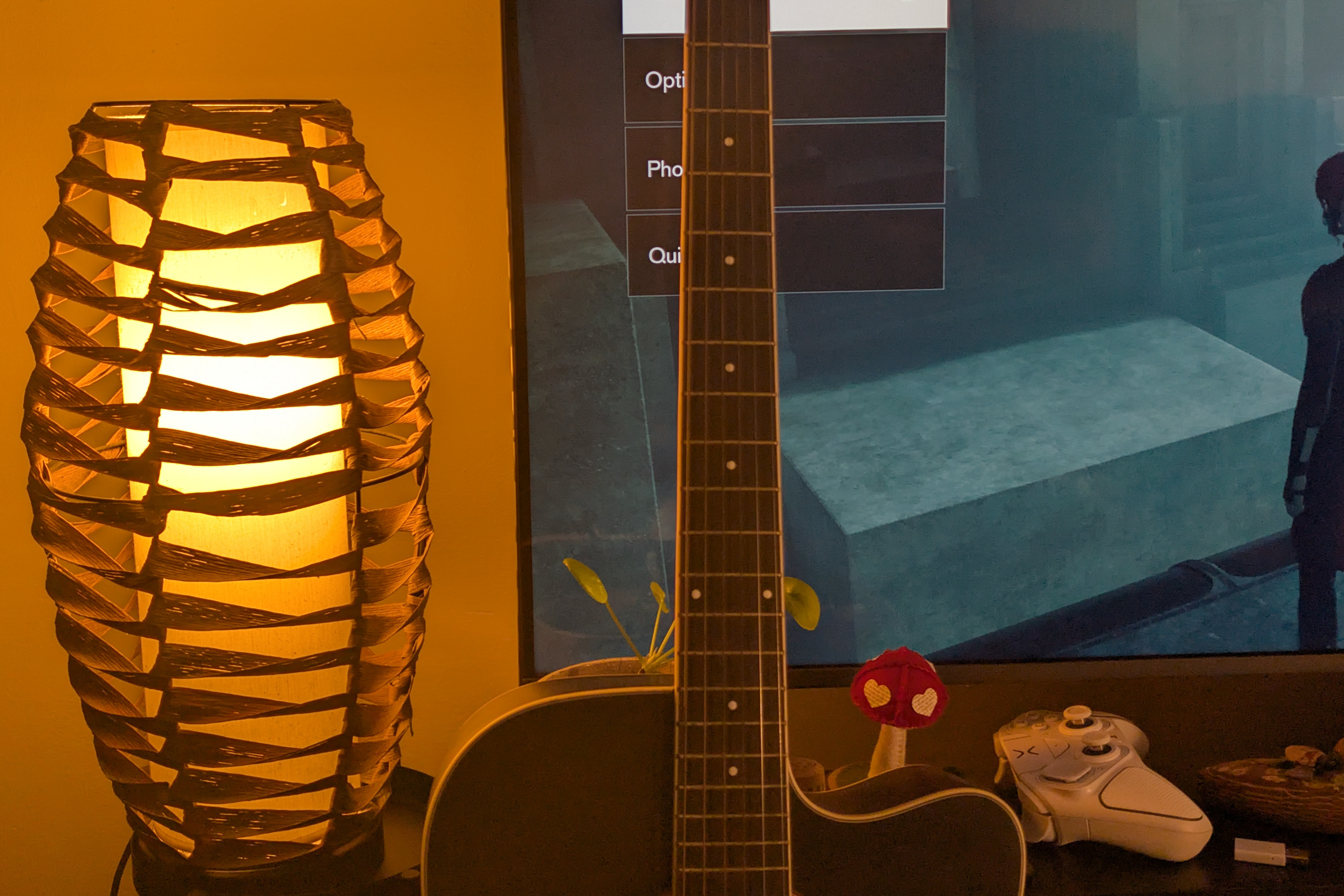 Leica Leitzphone vs Google Pixel 10 Pro XL comparison