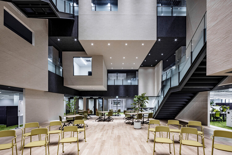 SUBARU Innovation Hub / Nikken Sekkei - Image 1 of 32