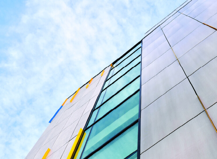 A New Standard for High-Performance, Energy-Generating Facades - Image 4 of 5