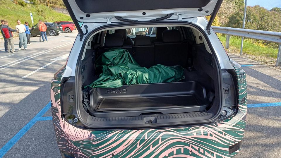 In the five seat version, the Peaq has a massive 1010 litres of luggage space