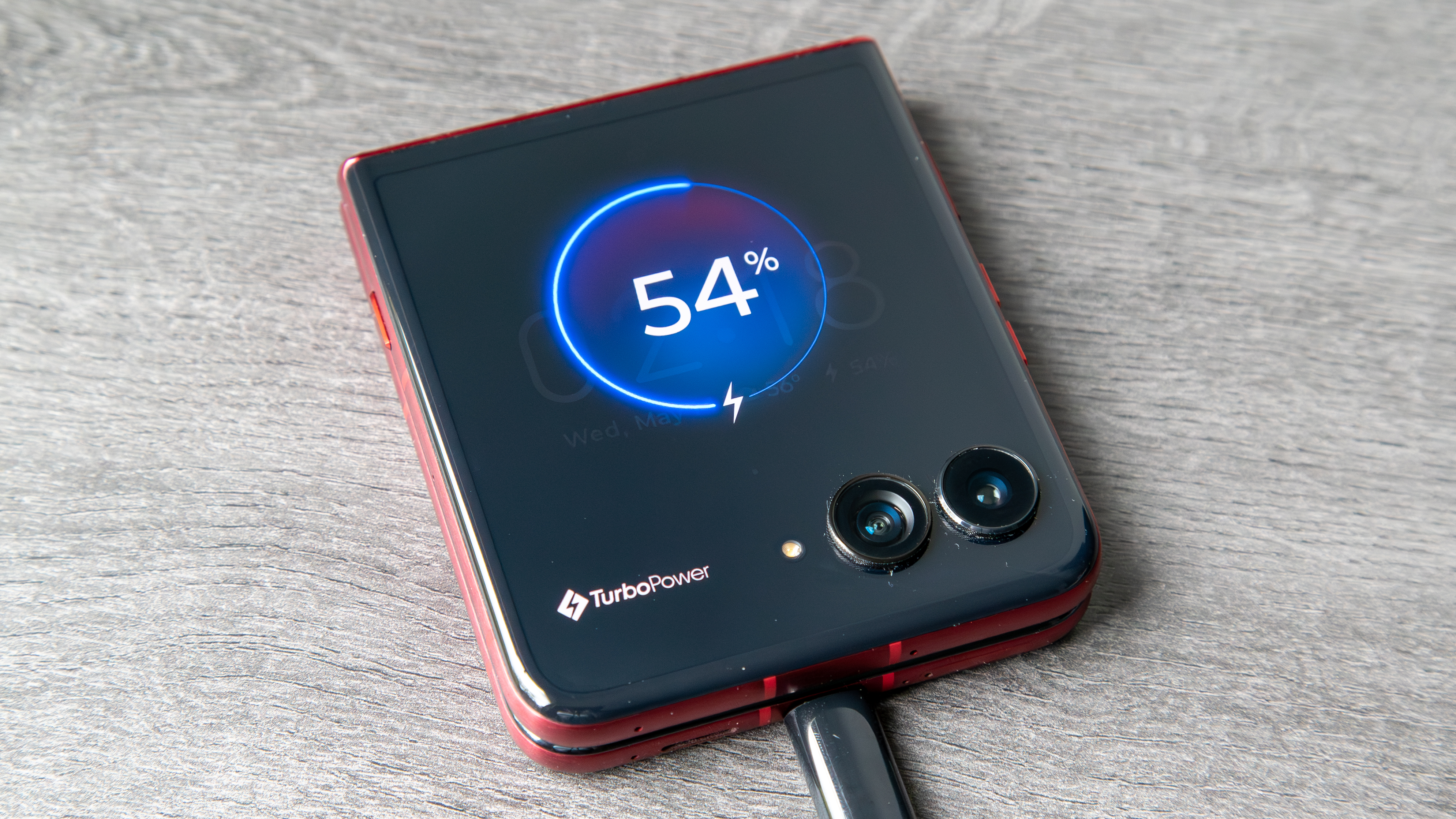 Charging the Razr Ultra 2025