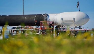 SpaceX Triumphs As Firefly Scrubs California Launch