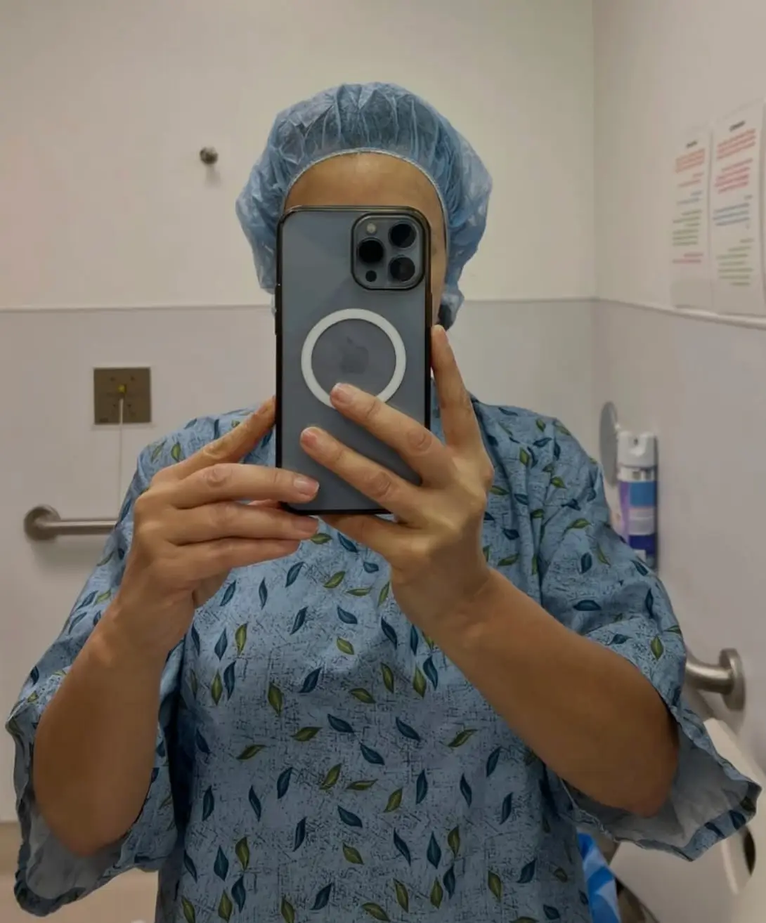 She uploaded a pre-surgery selfie too (Instagram/@thereallisaann)