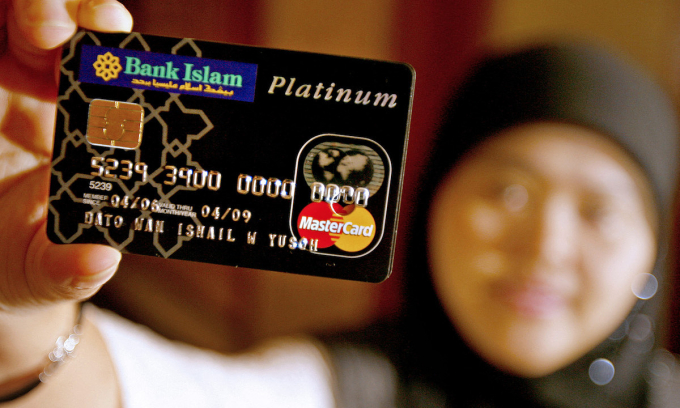 'Buy Now, Pay Later' traps more young Malaysians in debt cycle
