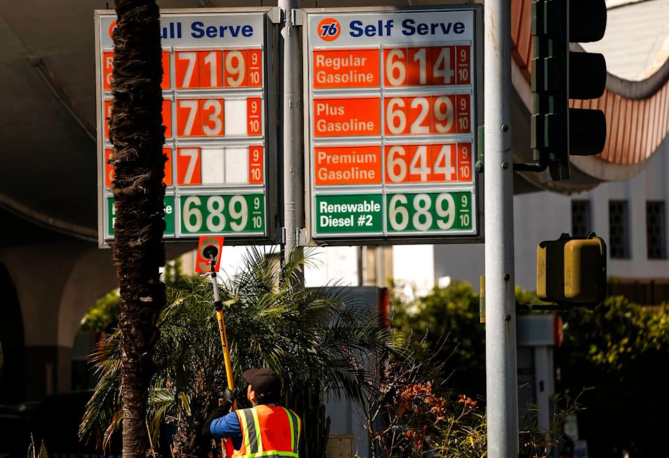 Image: Gas Prices Continue To Rise Amid Iran War (Justin Sullivan / Getty Images)