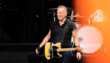 Bruce Springsteen pays tribute to Shane MacGowan with cover of 'A Rainy Night in Soho'