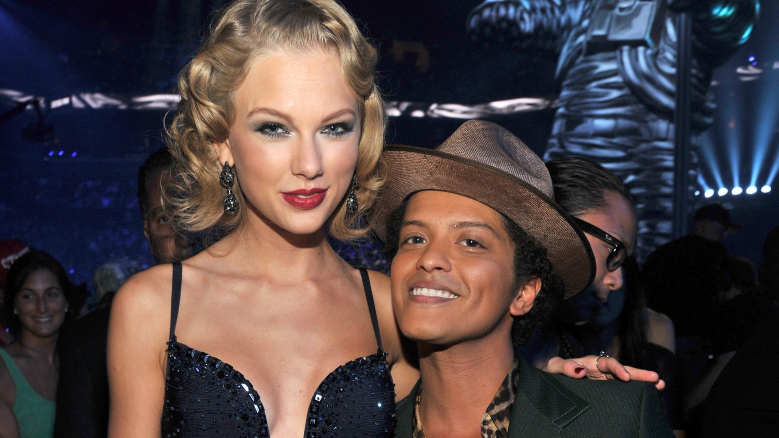 Did Bruno Mars Like a Post Dissing Taylor Swift? An Investigation