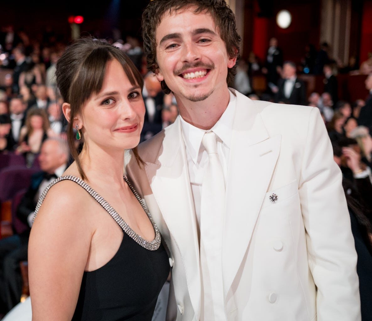 Lip Reader Allegedly Catches Timothée Chalamet Telling His Sister to “Go Easy” on Kylie Jenner