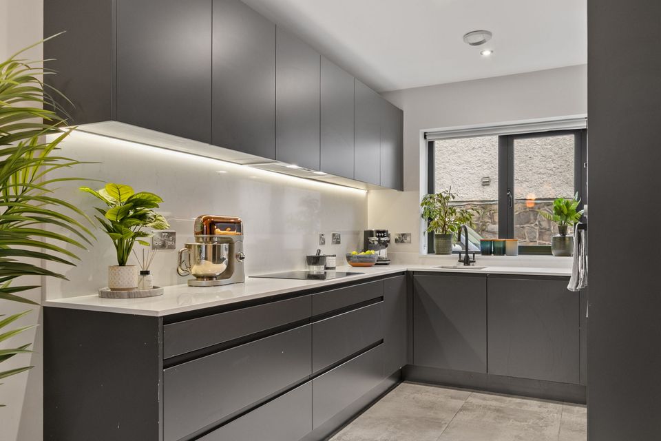 The anthracite kitchen of 17 Greenmount Terrace has lots of hidden storage