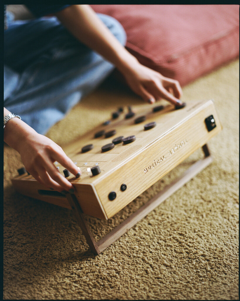 drum machine wooden device