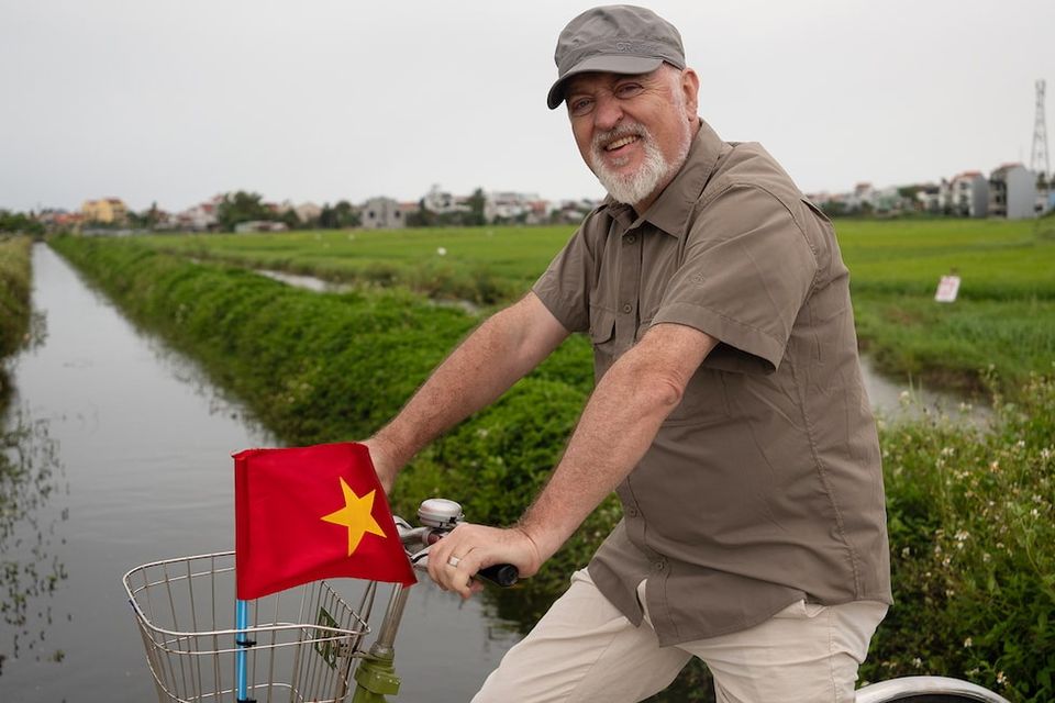 Bill Bailey’s Vietnam