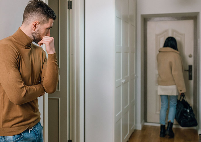 “Please Don’t Hate Me”: Man Begs Wife Not To Throw Away 13 Years Together Over A “Drunk Mistake”