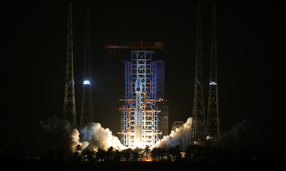 China successfully launched a Long March-8A carrier rocket from the Hainan commercial spacecraft launch site on March 13, 2026, and successfully placed the payloads, the 20th group of low-orbit internet satellites, into the preset orbit. Photo: IC