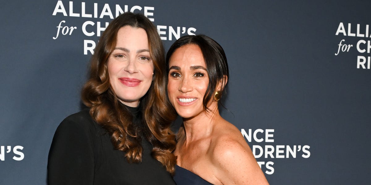 Meghan Markle Makes a Surprise Red Carpet Appearance in Ralph Lauren