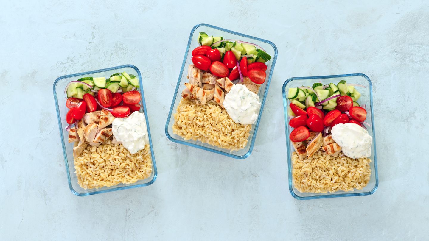 Eat a Few Go-To Meals on Repeat to Lose Weight, Study Finds