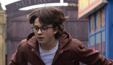 Sam collapses on the cobbles