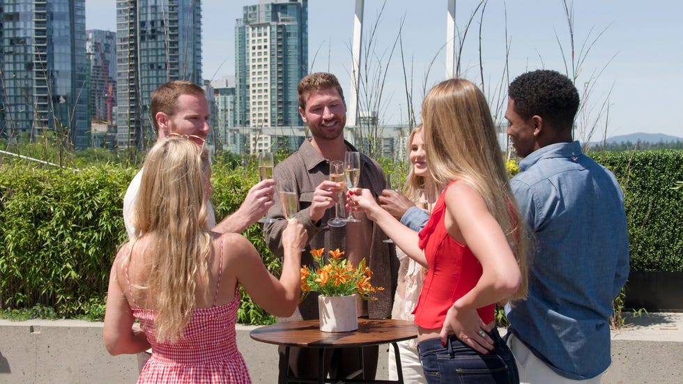 age of attraction. (l to r) theresa demaria, john merrill, andrew wheeler, libby vodicka, pfeifer hill, derrick fleming in episode 103 of age of attraction. cr. courtesy of netflix © 2026