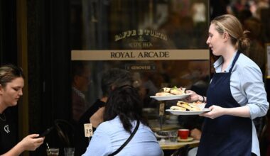 Unions urge five per cent pay rise as inflation bites