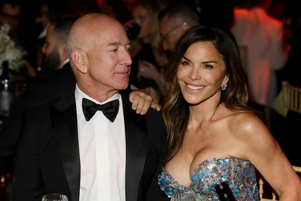Jeff Bezos and Lauren Sánchez attend the amfAR gala Cannes 2025 presented by Chopard at Hotel du Cap-Eden-Roc on May 22, 2025 in Cap d'Antibes, France