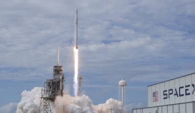 A Plan B for space? On the risks of concentrating national space power in private hands