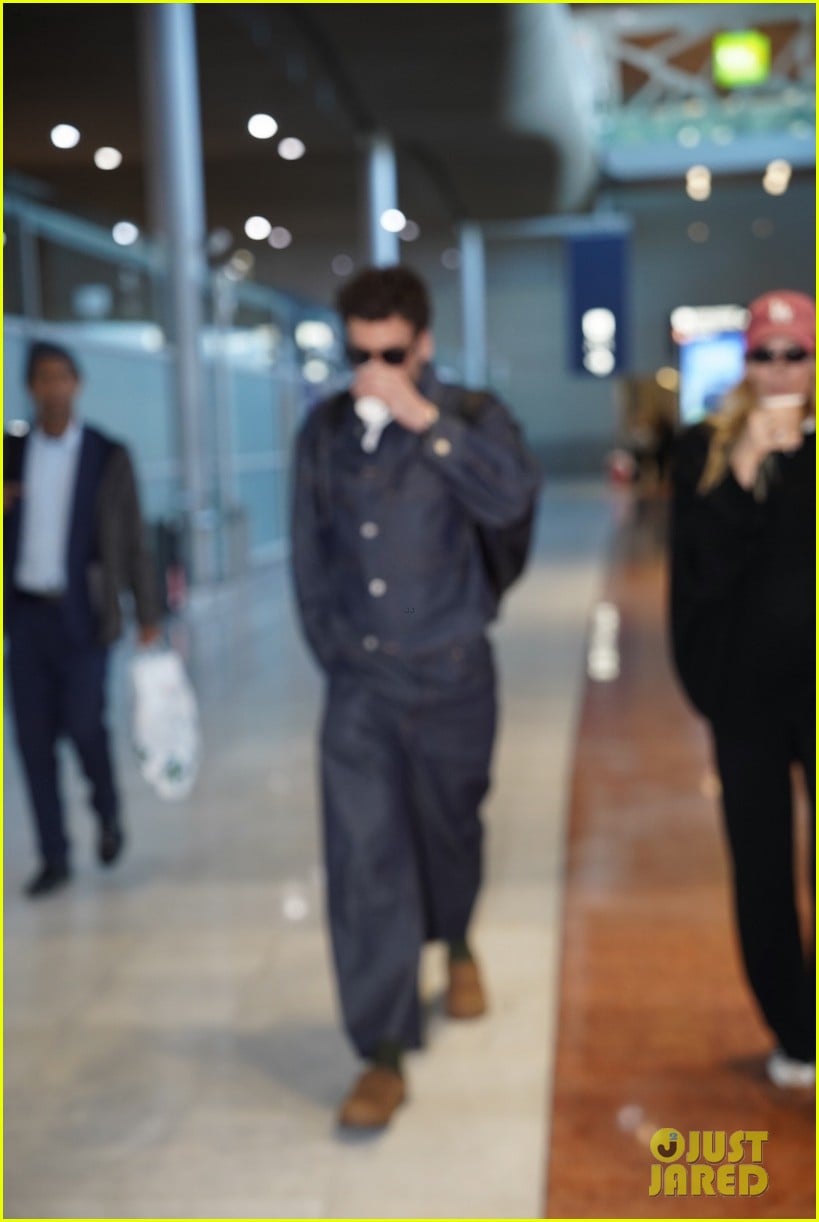francois arnaud lands paris 035289225