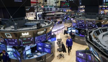 Dow suffers worst week since April as oil hits $90 and weak jobs data adds to market anxiety