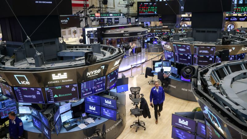 Dow suffers worst week since April as oil hits $90 and weak jobs data adds to market anxiety