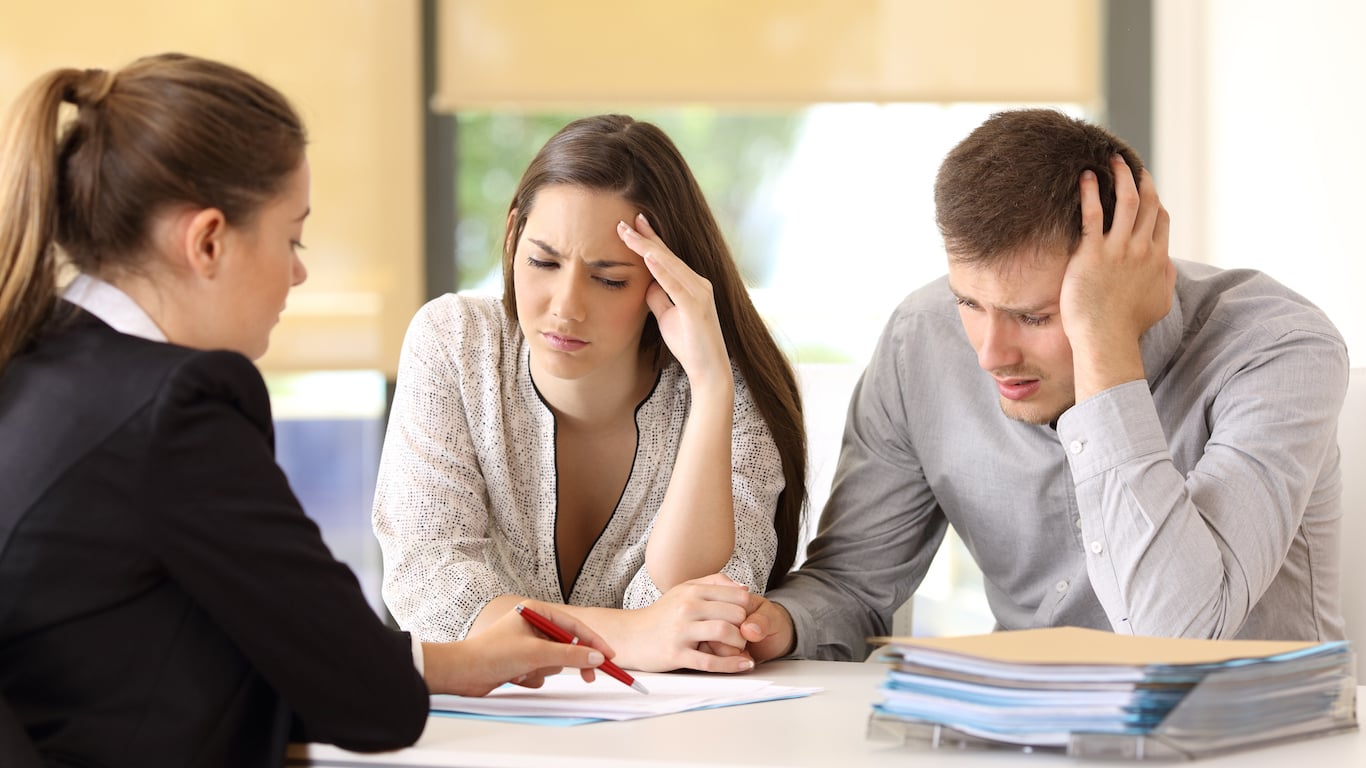 Ramsey Declare “Oh Jesus. What a bad idea” to 20y Data Analyst Working 100 Hours With $80K Gym Debt and Newborn