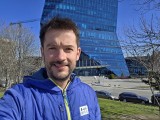 Selfies comparison: Galaxy S25 Ultra - 25mm, f/2.2, ISO 25, 1/932s (4000x3000px) - Galaxy S26 Ultra vs. Galaxy S25 Ultra