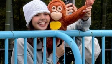 Lisa of Blackpink delights dans with visit to viral macaque Punch