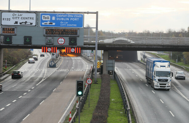 Three teens arrested after garda pursuit on M1 motorway after car failed to stop in Dublin - The Journal