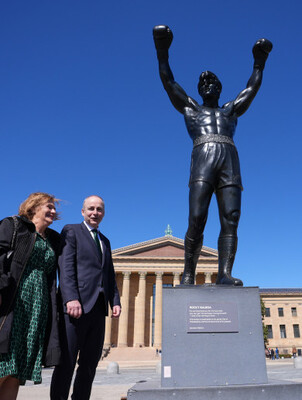 Micheál Martin scales Rocky Steps — but no victory pose before Trump talks - The Journal